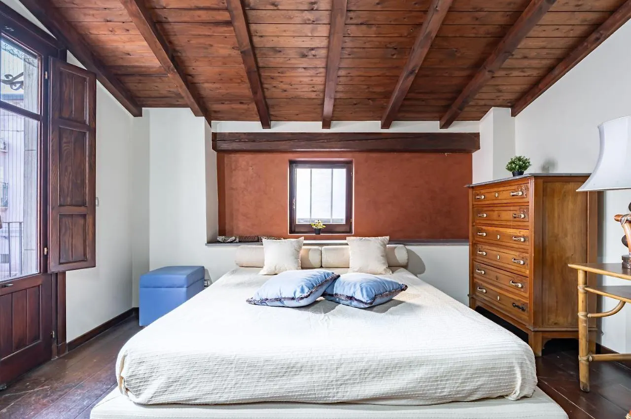 Castello Ursino Apartment - With Balcony Catania