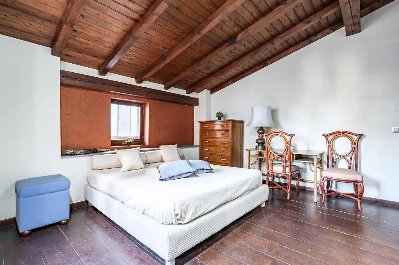 Castello Ursino Apartment - With Balcony Katánie