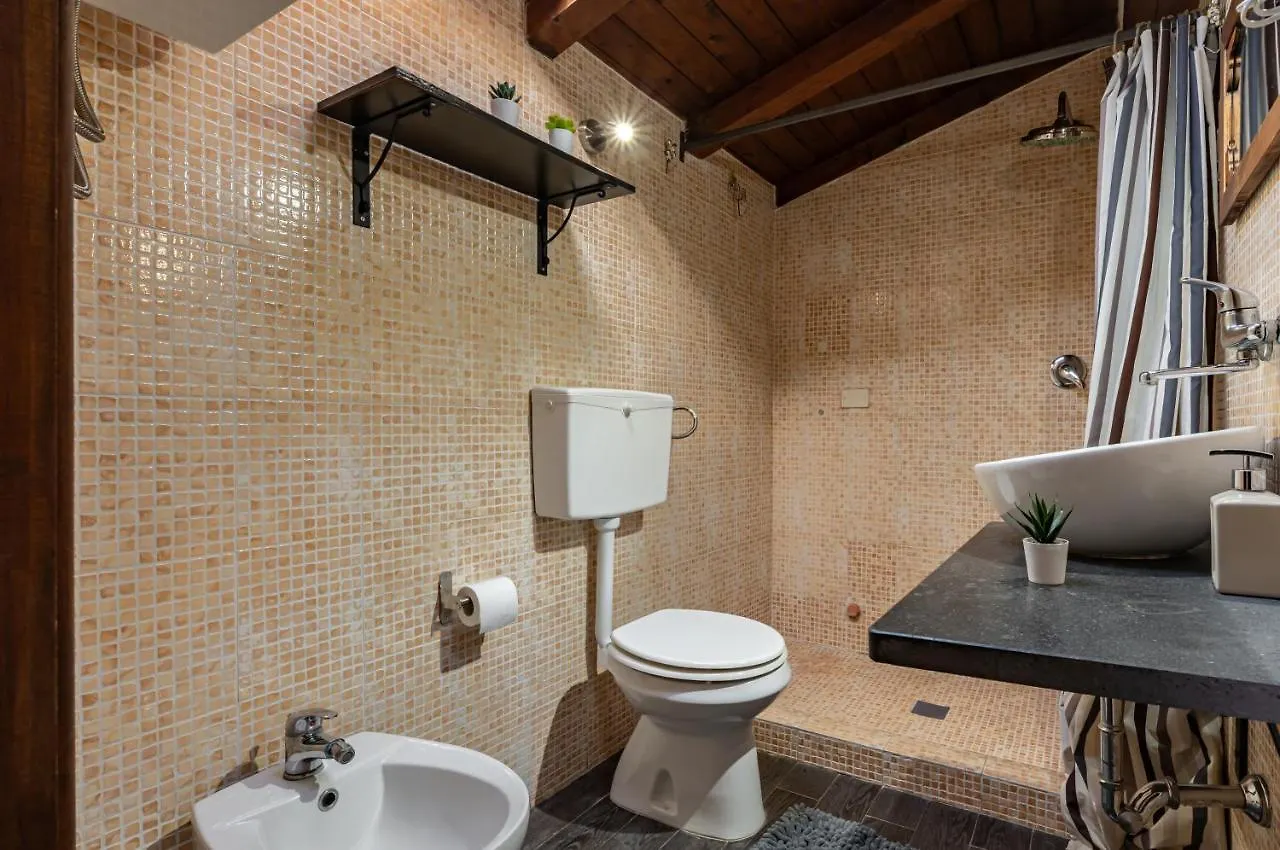 Castello Ursino Apartment - With Balcony Catania